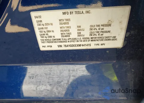 2022 Tesla Model Y Long Range Dual Motor All-Wheel Drive z USA, uszkodzony, nr VIN 7SAYGDEEXNF441415